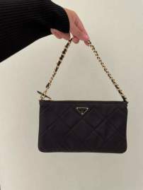 Picture of Prada Handbags _SKUfw217990923fw